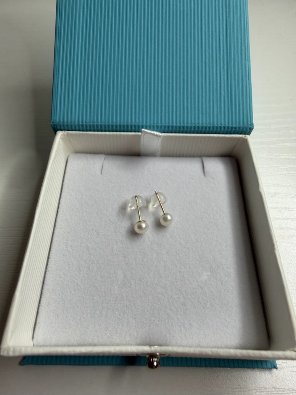 14k Gold Pearl Earrings